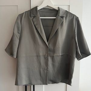 Lovely satin short sleeve button up